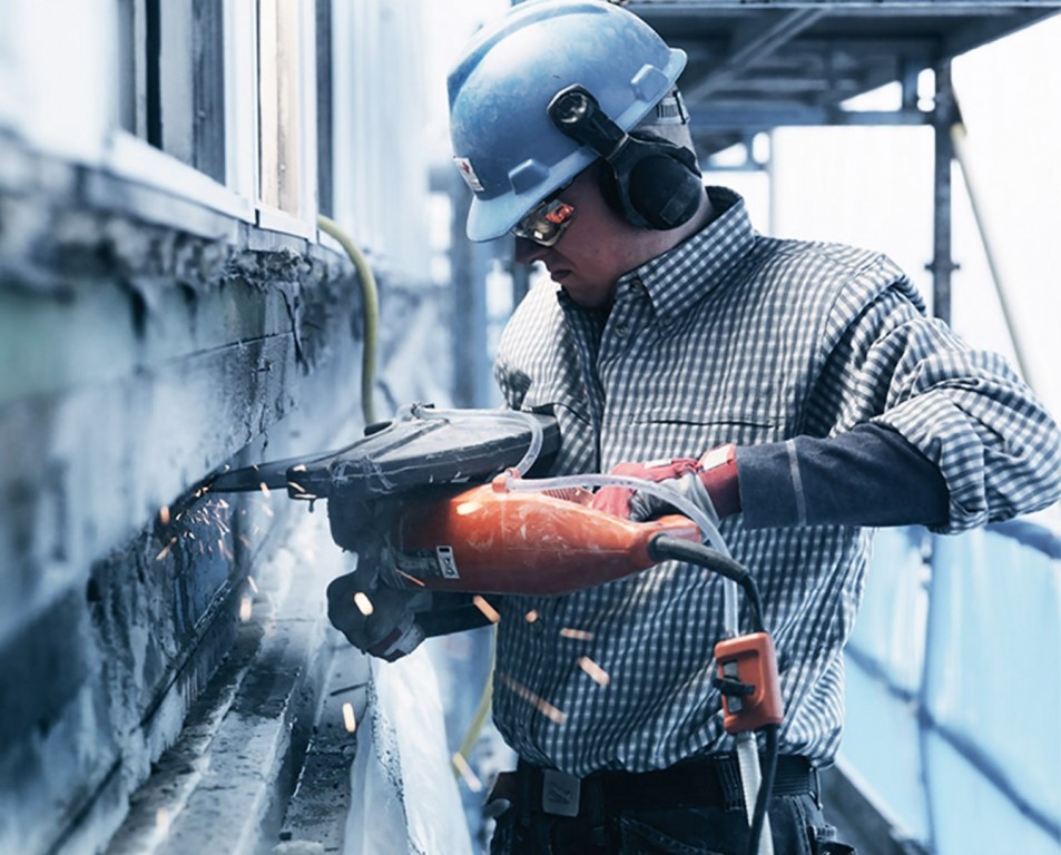 Демонтажные работы Одесса. Демонтаж и снос домов, зданий и сооружений любой сложности. Быстро и недо